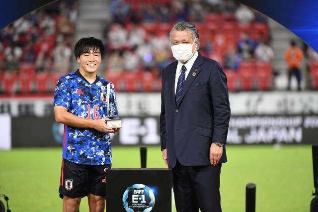 开云体育APP-东亚杯MVP的减肥范例:看看如何从白斩鸡练出腹肌